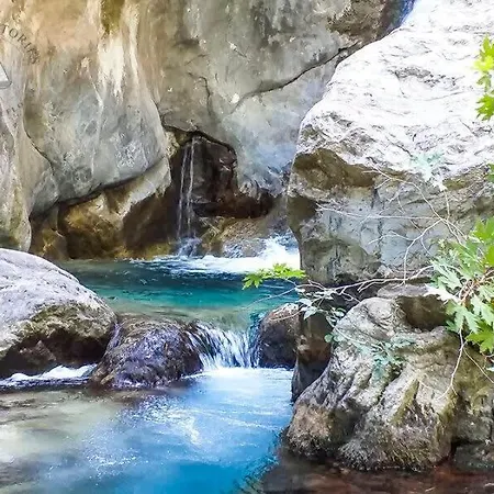 Stone Forest Escape - Cozy Cinema & Starry Sky Σαλέ Artemisía