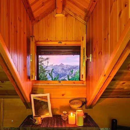 Σαλέ Stone Forest Escape - Cozy Cinema & Starry Sky